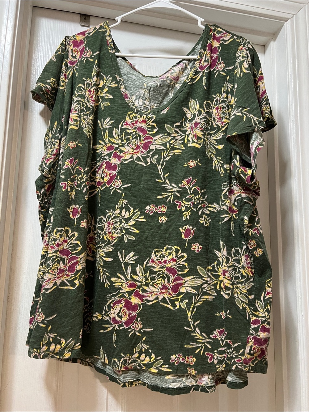 torrid Green Floral V-Neck Tee with Pink Accents